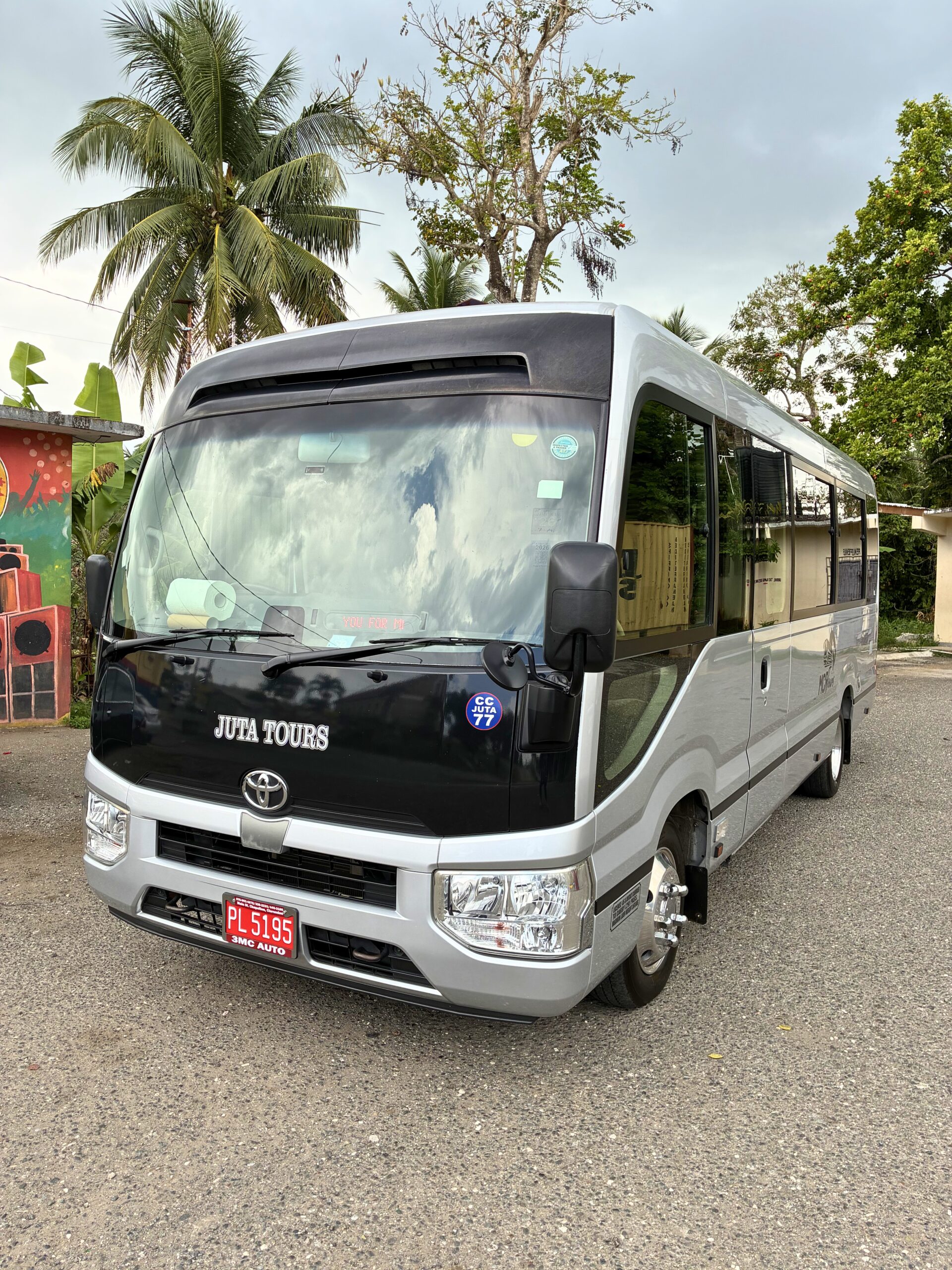 MCR Tours Bus